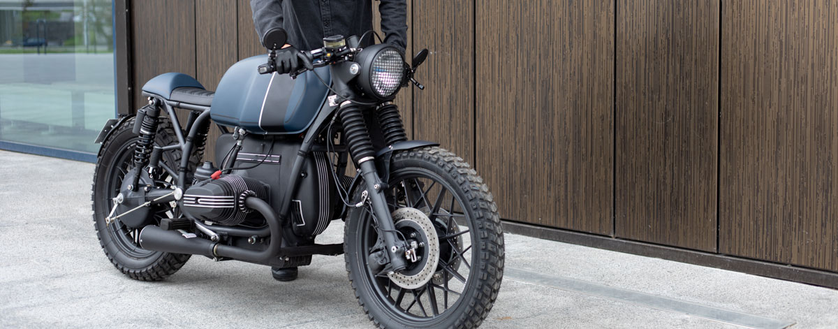 ¿Cómo tapizar un asiento de moto?