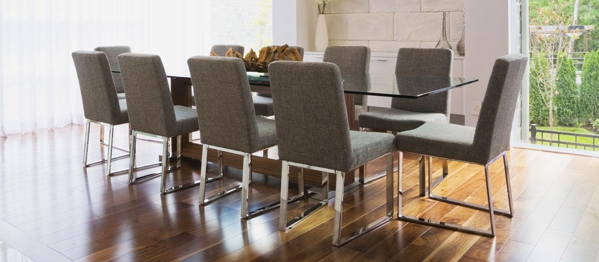 ¿Cómo tapizar una silla con grapas?